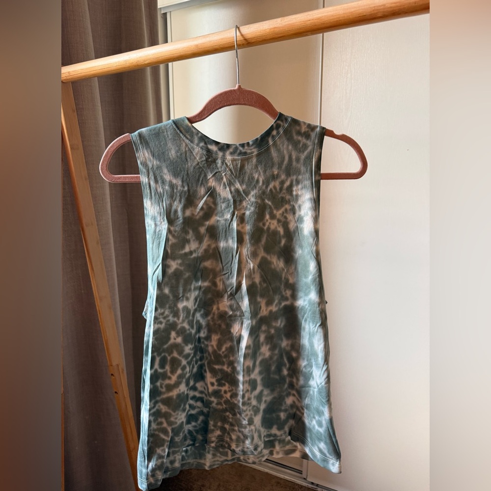 lululemon athletica Tie-Dye Sleeveless Top